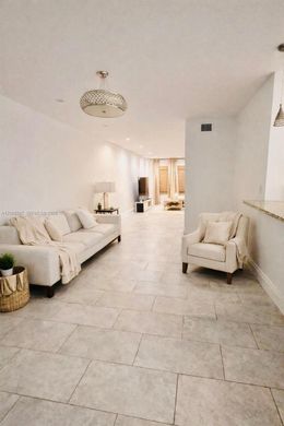 Townhouse in Hollywood, Broward County
