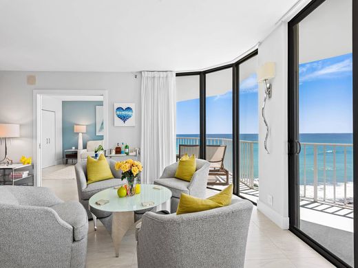 Complexes résidentiels à Highland Beach, Comté de Palm Beach