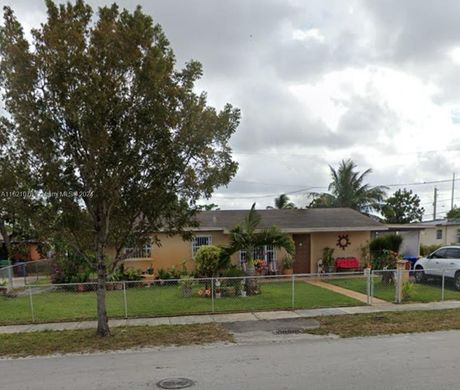 Villa Miami Gardens, Miami-Dade County