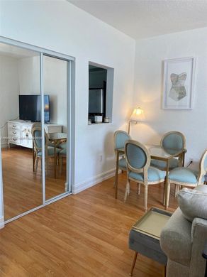 Komplex apartman Miami Beach, Miami-Dade County