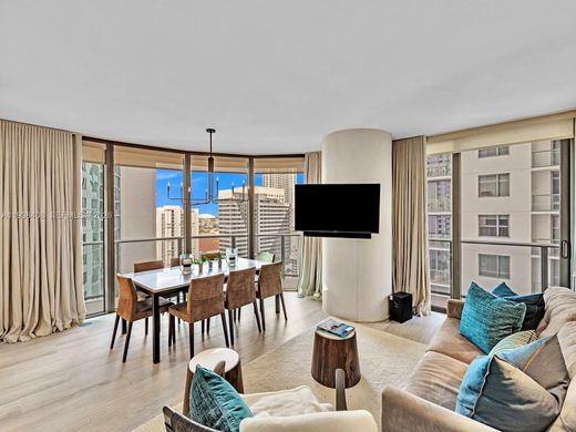 Kamienica w Miami, Miami-Dade County