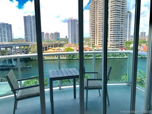 Complexos residenciais - Sunny Isles Beach, Miami-Dade County