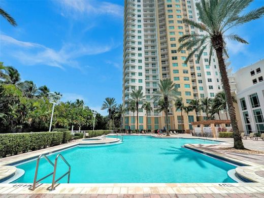 Appartementencomplex in Hallandale Beach, Broward County