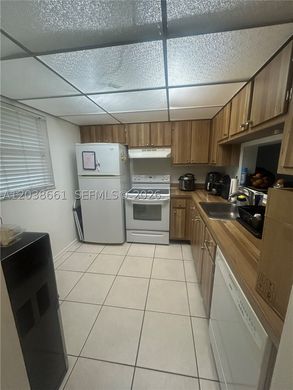 Residential complexes in Miami, Miami-Dade