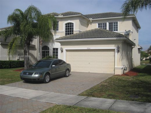 Villa in Pembroke Pines, Broward County