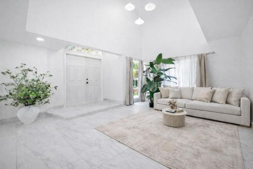 Villa in Miami Terrace Mobile Home, Miami-Dade County