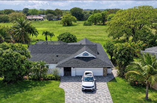 Villa in Tamarac, Broward County