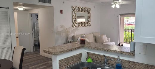 公寓楼  Pembroke Pines, Broward County