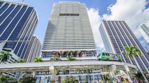 Complesso residenziale a Miami, Miami-Dade County