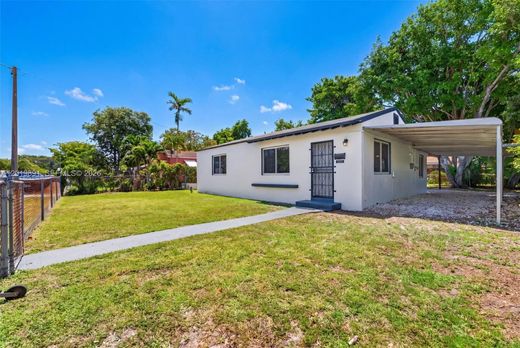 Villa in Miami Shores, Miami-Dade County