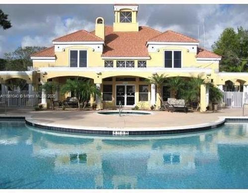 Complesso residenziale a Oakland Park, Broward County