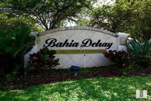 Residential complexes in Delray Beach, Palm Beach