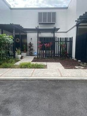 Townhouse in Pembroke Pines, Broward County