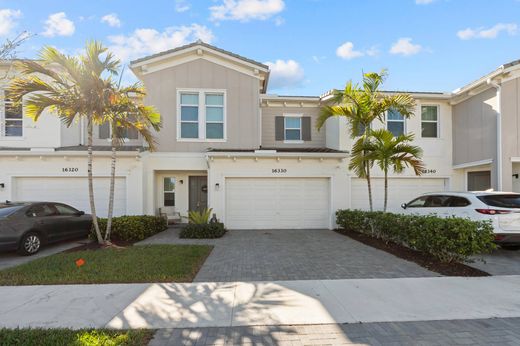 Townhouse in Westlake, Hillsborough County