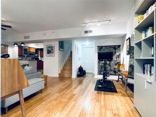 Wohnkomplexe in Coral Gables, Miami-Dade County