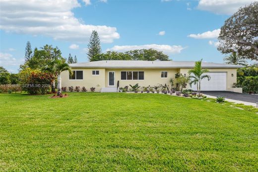 ﻓﻴﻼ ﻓﻲ ميامي، فلوريدا, Miami-Dade County