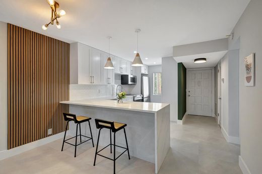 Komplex apartman Lake Worth, Palm Beach County