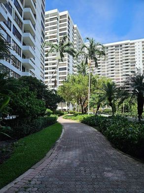 Complesso residenziale a Hallandale Beach, Broward County