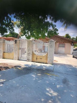 Villa in Hialeah, Miami-Dade