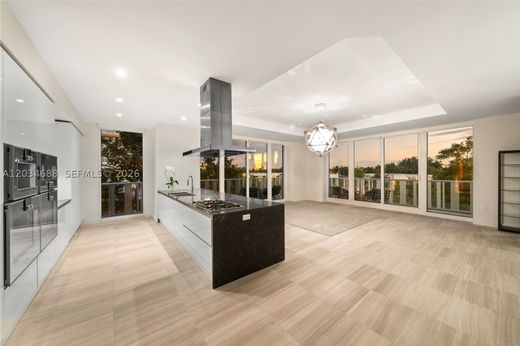 Komplex apartman Miami Beach, Miami-Dade County