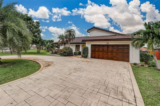Villa in Coral Springs, Broward County