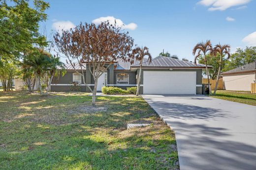 Villa Port Saint Lucie, Saint Lucie County