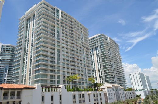 Residential complexes in Sunny Isles Beach, Miami-Dade