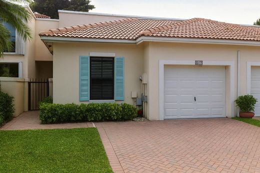 Villa in Pembroke Pines, Broward County