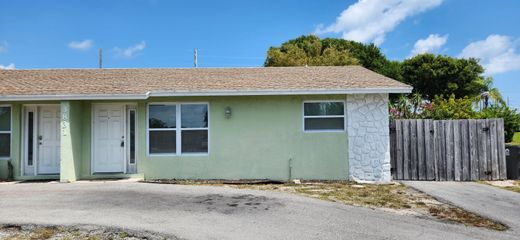 Townhouse in Jupiter, Palm Beach