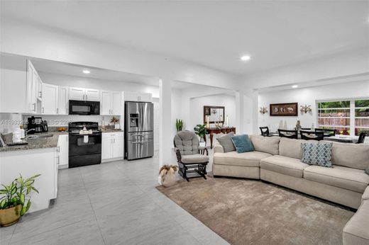 Willa w North Miami, Miami-Dade County