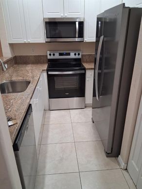 타운 하우스 / Margate, Broward County