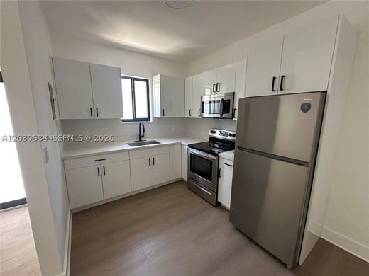 Residential complexes in Miami, Miami-Dade