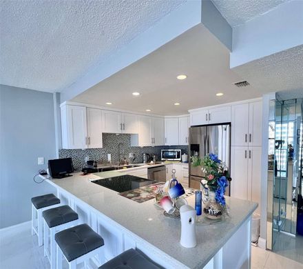 Complesso residenziale a Hallandale Beach, Broward County