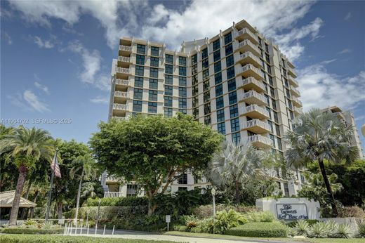 Komplex apartman Key Biscayne, Miami-Dade County