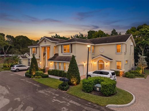 Residential complexes in Coral Springs, Broward County