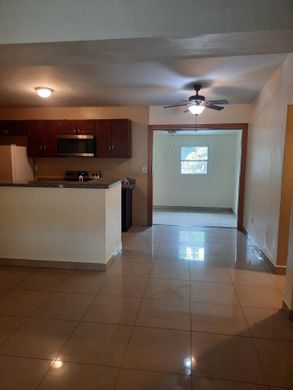 Villa in Pompano Beach, Broward County