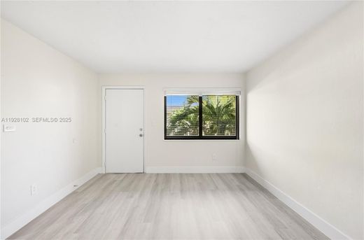 콘도미니엄 / Hialeah, Miami-Dade County