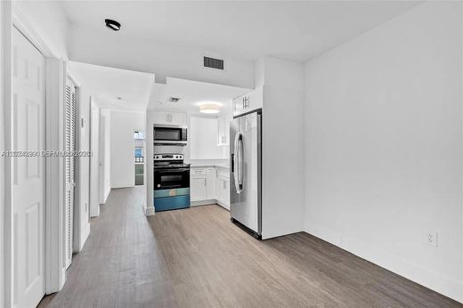 Residential complexes in Miami, Miami-Dade