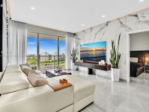 Residential complexes in Aventura, Miami-Dade