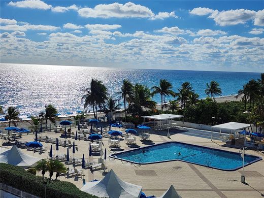 Komplex apartman Hallandale Beach, Broward County
