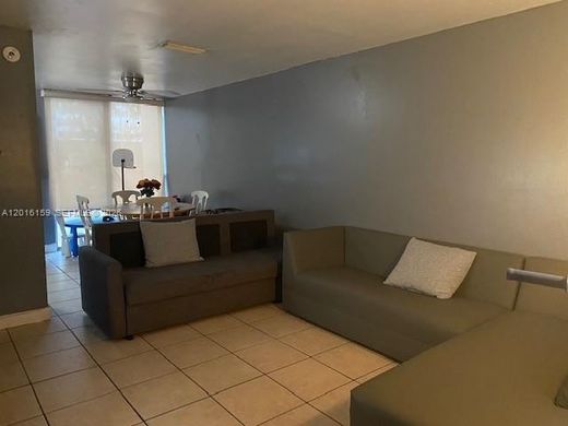 Kamienica w South Miami, Miami-Dade County