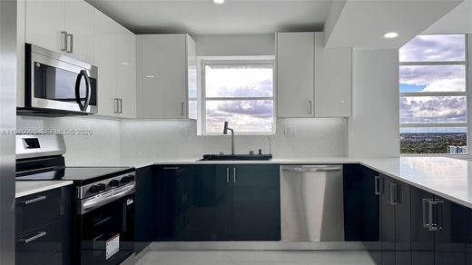 Residential complexes in Aventura, Miami-Dade