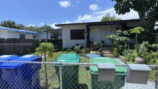 Жилой комплекс, Майами, Miami-Dade County