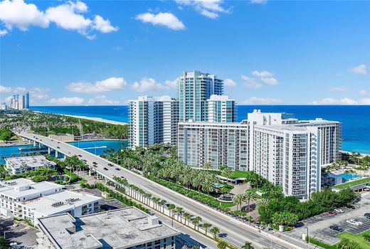 Complexes résidentiels à Bal Harbour, Comté de Miami-Dade