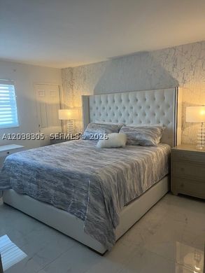 Kamienica w Hillsboro Beach, Broward County