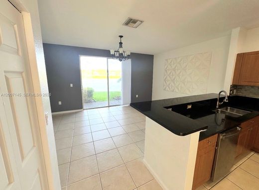Residential complexes in Miramar, Broward County