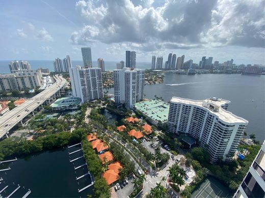 Residential complexes in Aventura, Miami-Dade