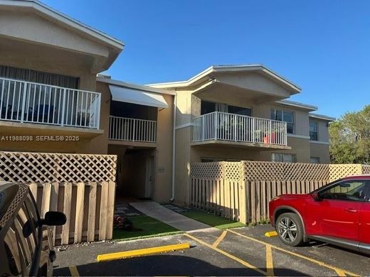 Edificio en Doral, Miami-Dade County
