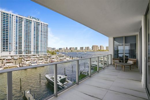 Complesso residenziale a North Miami Beach, Miami-Dade County