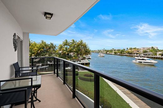 Residential complexes in Fort Lauderdale, Broward County